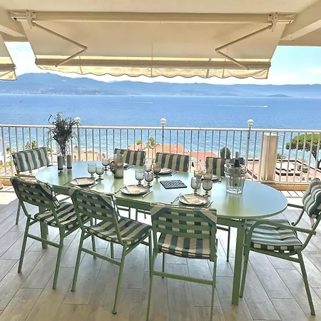 Beautiful T4 With A View Of The Gulf D'ajaccio アジャクシオ
